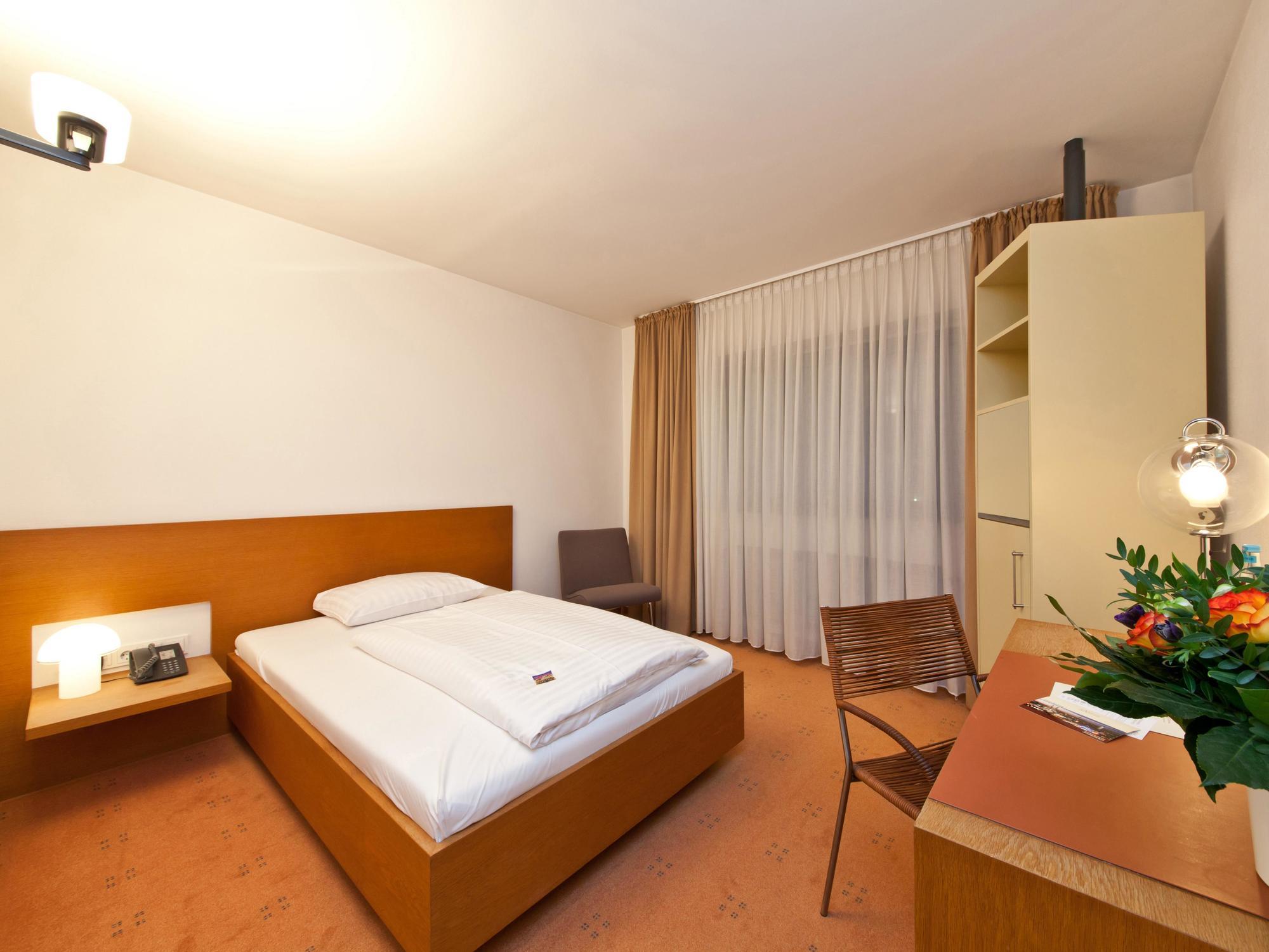 Select Hotel Silence Garden Koeln Exteriér fotografie